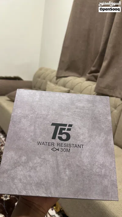 ساعة T5 الأصلية جديدة غير مستخدمة نهائيا 3