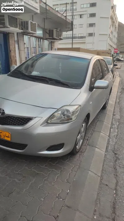 تويوتا يارس E 4