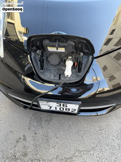Nissan Leaf SL 2