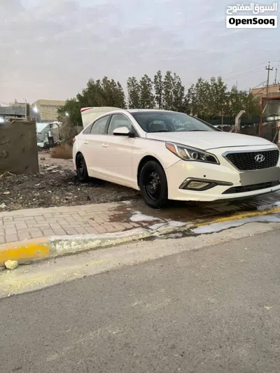 Hyundai Sonata SE 3