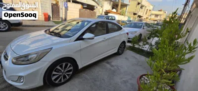 Hyundai Accent Standard 4