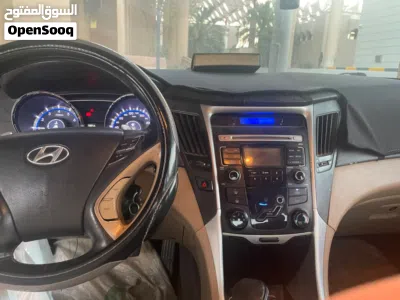 Hyundai Sonata Sport 4