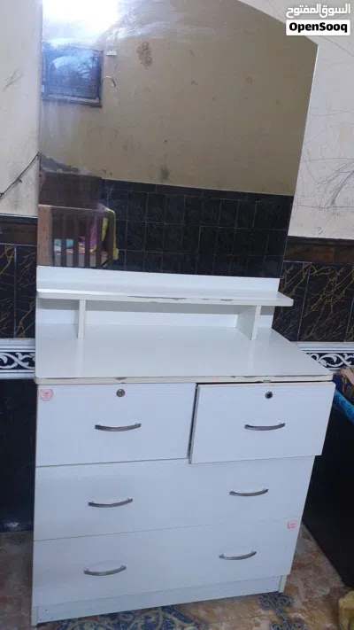 dressing table 3