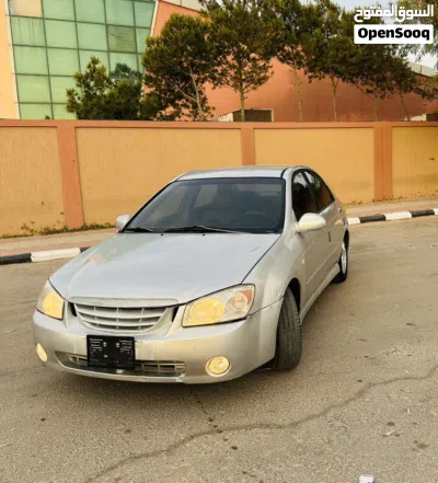 كيا سيراتو Standard 4
