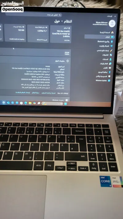 للبيع لابتوب Samsung بحالة ممتازة استعمال بنت 4