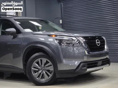 Nissan Pathfinder SV 4