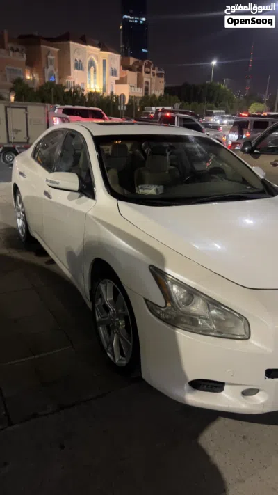 Nissan Maxima S 2