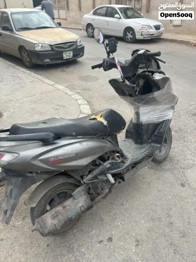 Suzuki Burgman 200 2