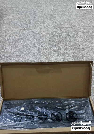 حاسبة مكتبية نوع لينوفو جديد كما موضح في الصور ايكور 5 جيل12رام 8 هارد250 مع كامل الملحقات وندوز 11 4