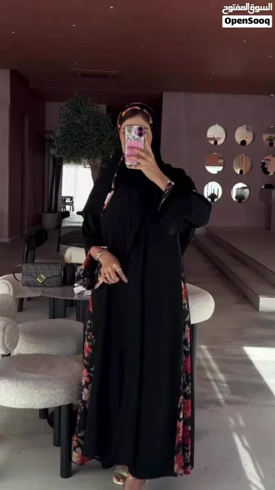 عباية بجودة عالية للبيع ( مصممة ) 4