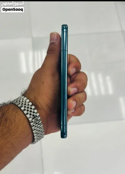 SAMSUNG S22 3