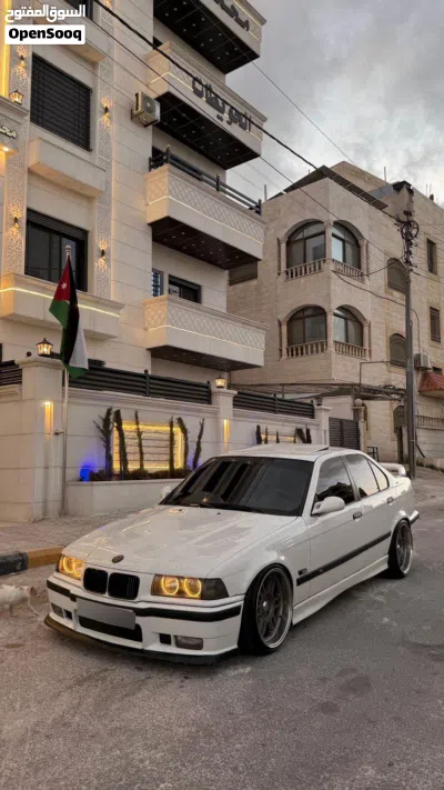 BMW 3 Series 325 2