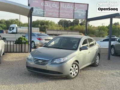 Hyundai Avante Standard 2