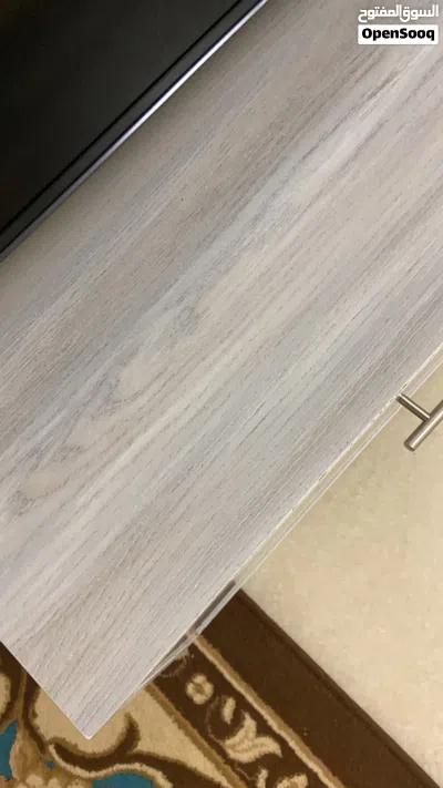 طاوله تلفزيوون للبيع انظر للوصف 2