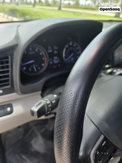 Hyundai Elantra Sport 2