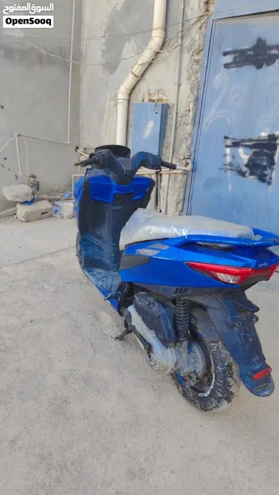Aprilia Tuono 125 2