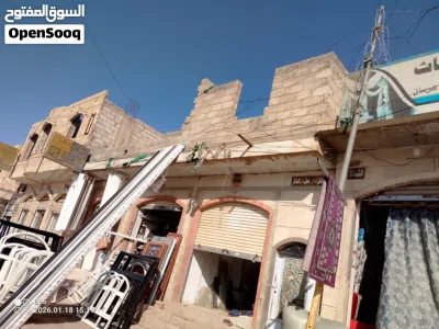 للإيجار محل تجاري مميز بموقع تجاري بامتياز – المطار الخط الجديد.بنقل قدم مليون ريال يمني فقط لاغير. 4