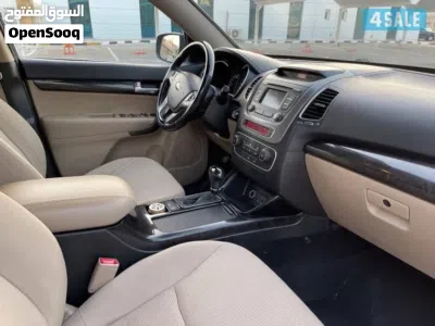 Kia Sorento EX 4