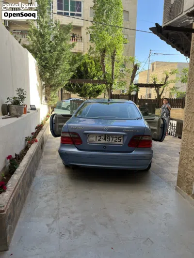 Mercedes Benz CLK-Class CLK 200 2