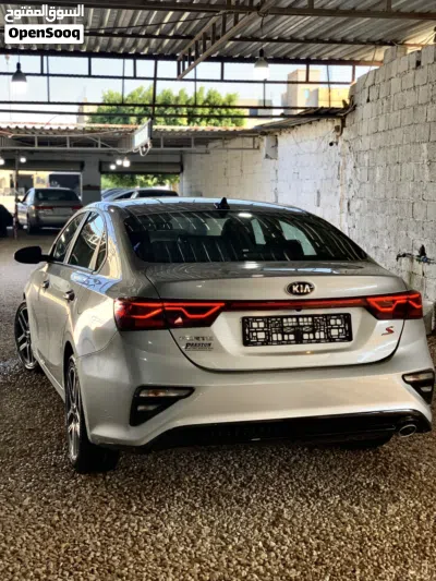 Kia Forte GT 3