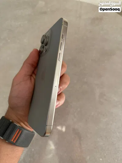 ايفون 15 برو ماكس 256gb بطارية 96% 3