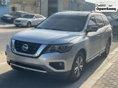 Nissan Pathfinder SV 2