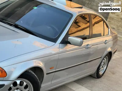 BMW 3 Series 320 2