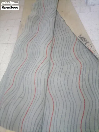 موكيتة كبيرة وتقيلة بحالة جيدة جدا 3 *4 3