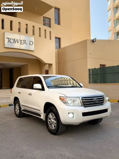 Toyota Land Cruiser GXR 3