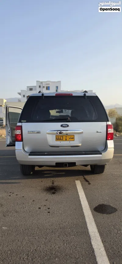 Ford Expedition XL 3