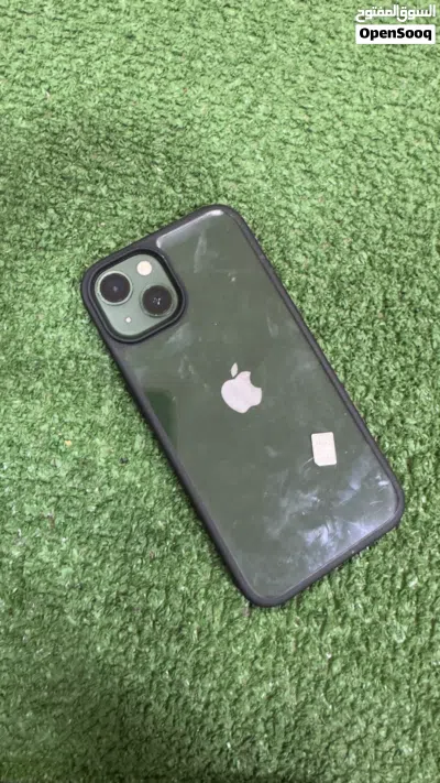 iPhone 13 4
