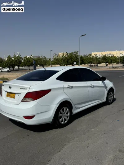 Hyundai Accent GL 2