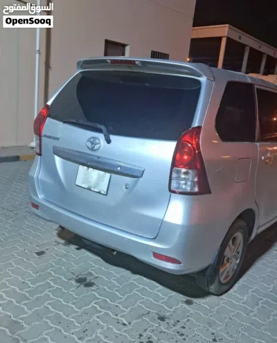 Toyota Avanza Standard 2