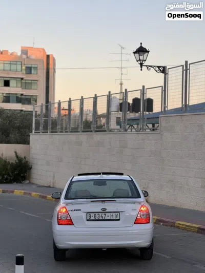 هيونداي افانتي Standard 4