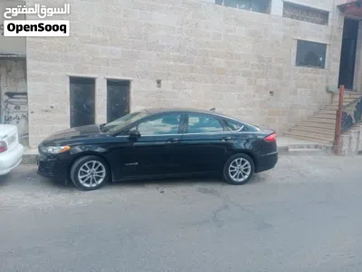 Ford Fusion SE 4