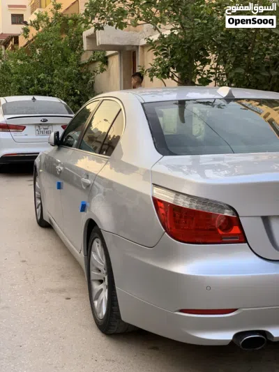 بي ام دبليو الفئة 5 520 3