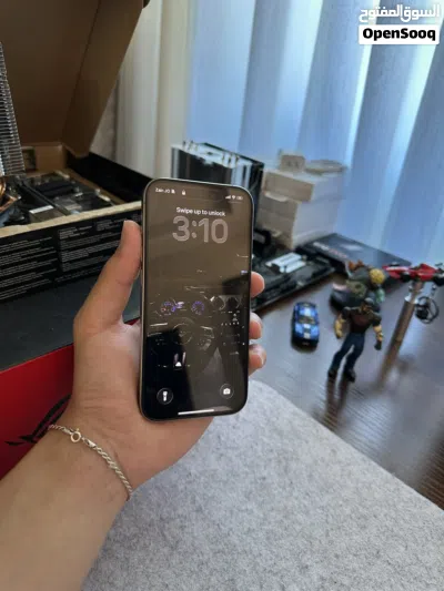 iphone 15pro بحالة ممتازة 3