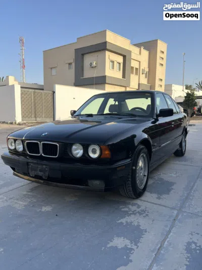بي ام دبليو الفئة 5 528 3