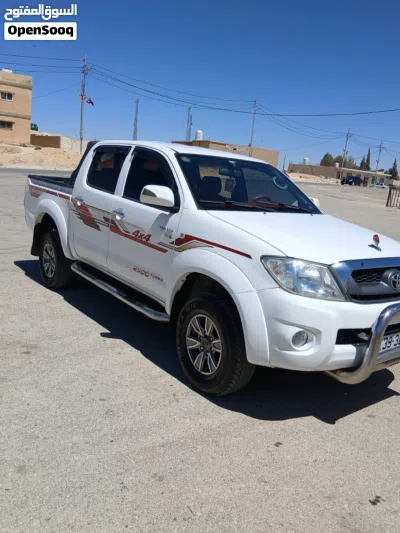 Toyota Hilux GLX 2