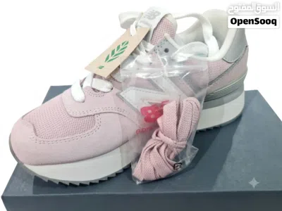 شوز new balance جديد نسائي مقاس 40 2