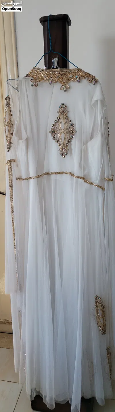 قفطان لبسه واحدة فقط 2