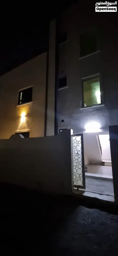 شقة للإيجار في حي التضامن. Apartment for Rent in Al Tadamun Area 2