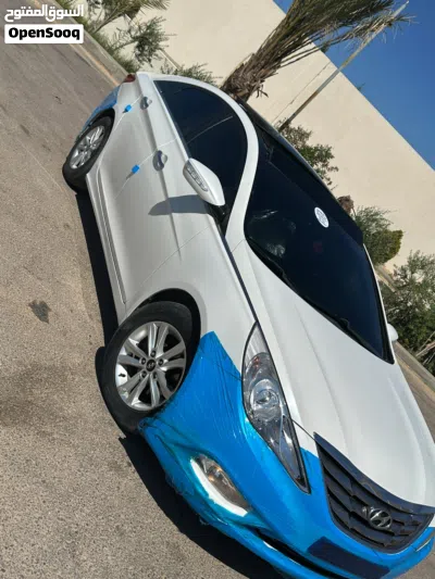 Hyundai Sonata GL 2
