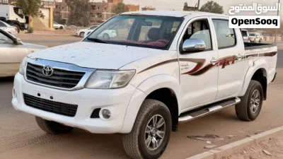 Toyota Hilux GL 2