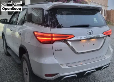 Toyota Fortuner VXR 3