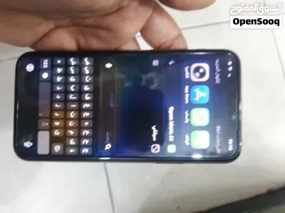 آيفون 11برو نظيف نظيف كل شي اصلي داكرته 256giga بصمة وجه ماتخدمش بس 4
