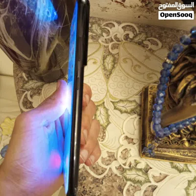 موجود سامسونج اس 21 الترا 5g للبدل على ايفون جهاز بحالة جيده 4