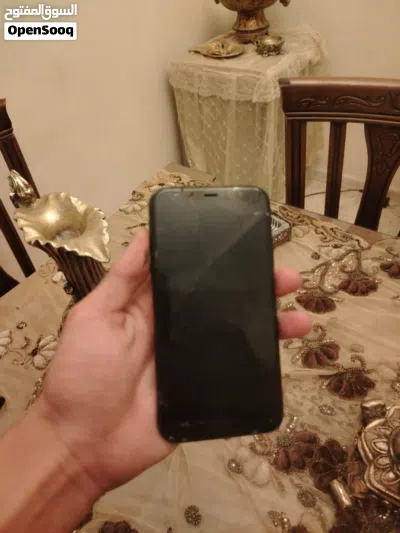 موجود ايفون.XR قطع للبيع بسعر حرق أقراء الوصف تحت 2