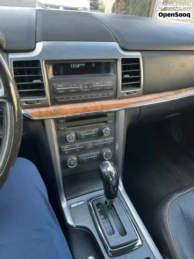Lincoln MKZ Standard 2