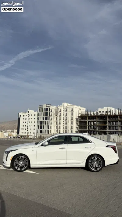 Cadillac CT4 Sport 2